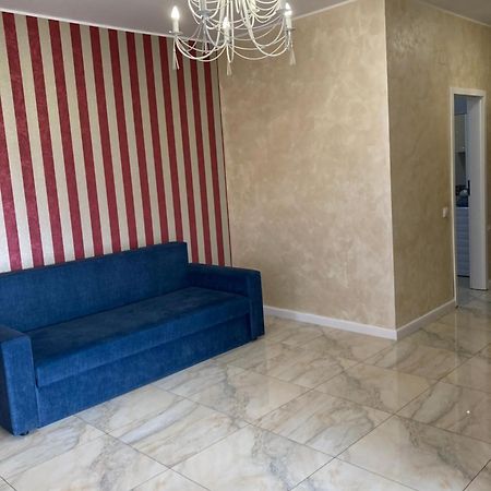 Bhoeme Apartament Oradea Eksteriør billede