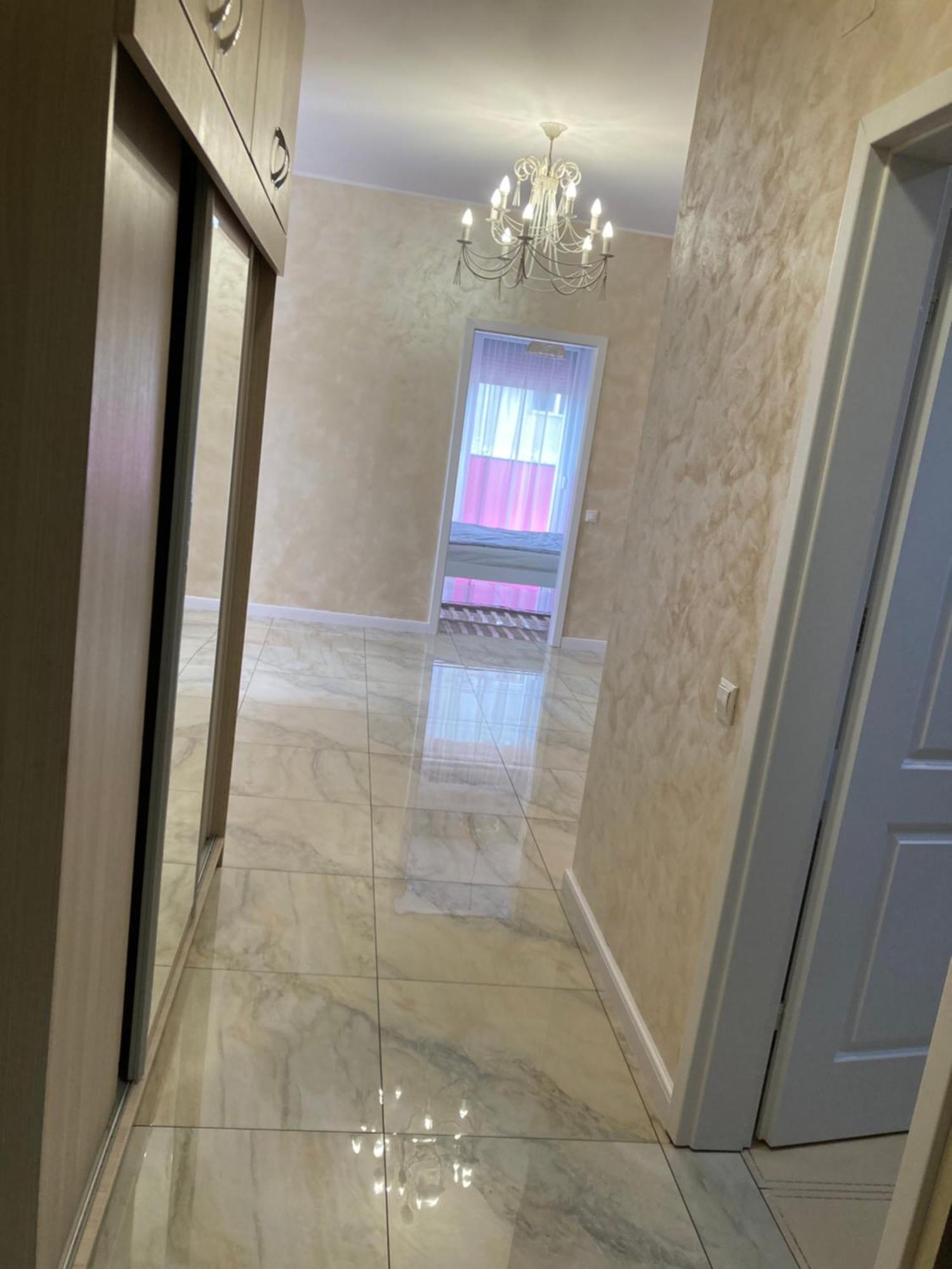 Bhoeme Apartament Oradea Eksteriør billede