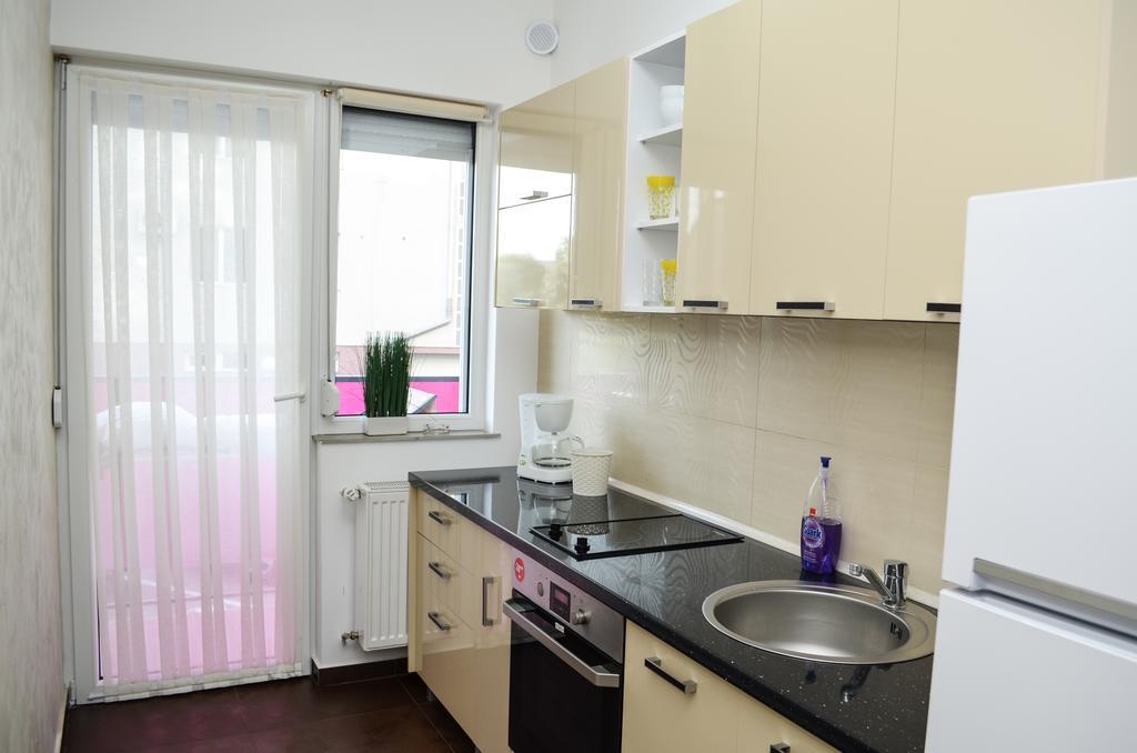 Bhoeme Apartament Oradea Eksteriør billede